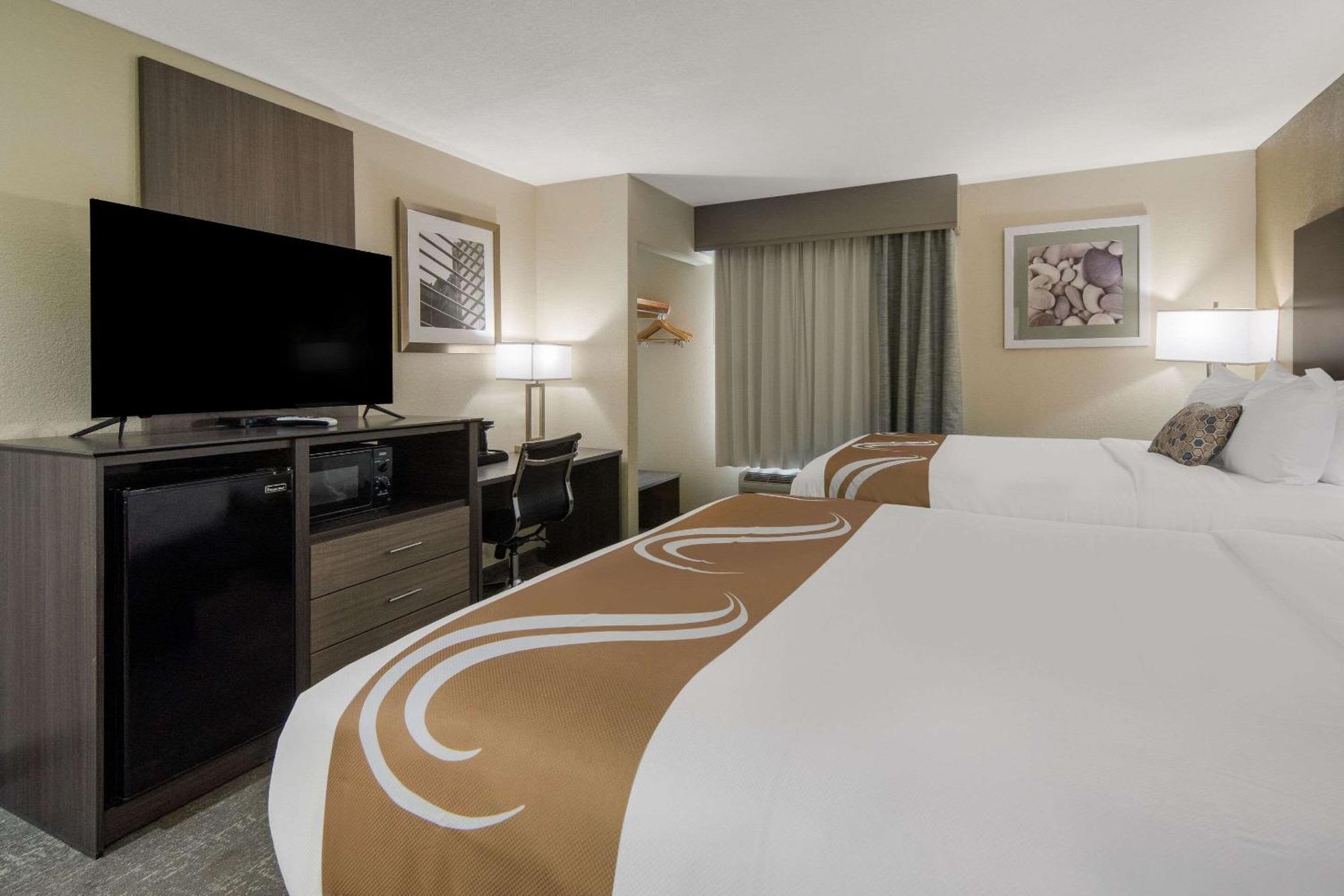 Quality Inn & Suites Roanoke - Fort Worth North Eksteriør bilde
