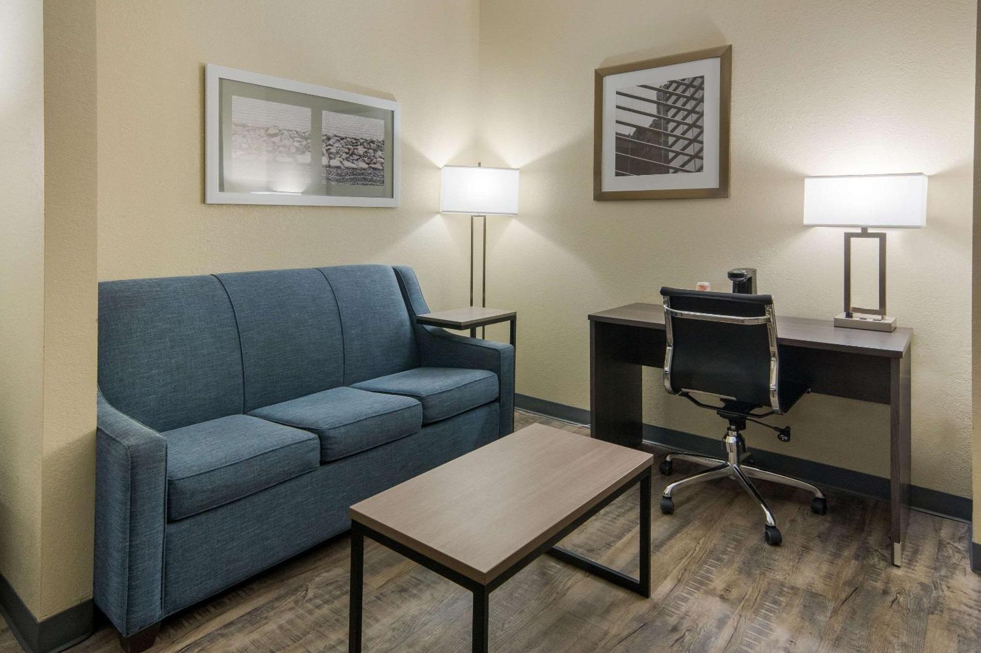Quality Inn & Suites Roanoke - Fort Worth North Eksteriør bilde
