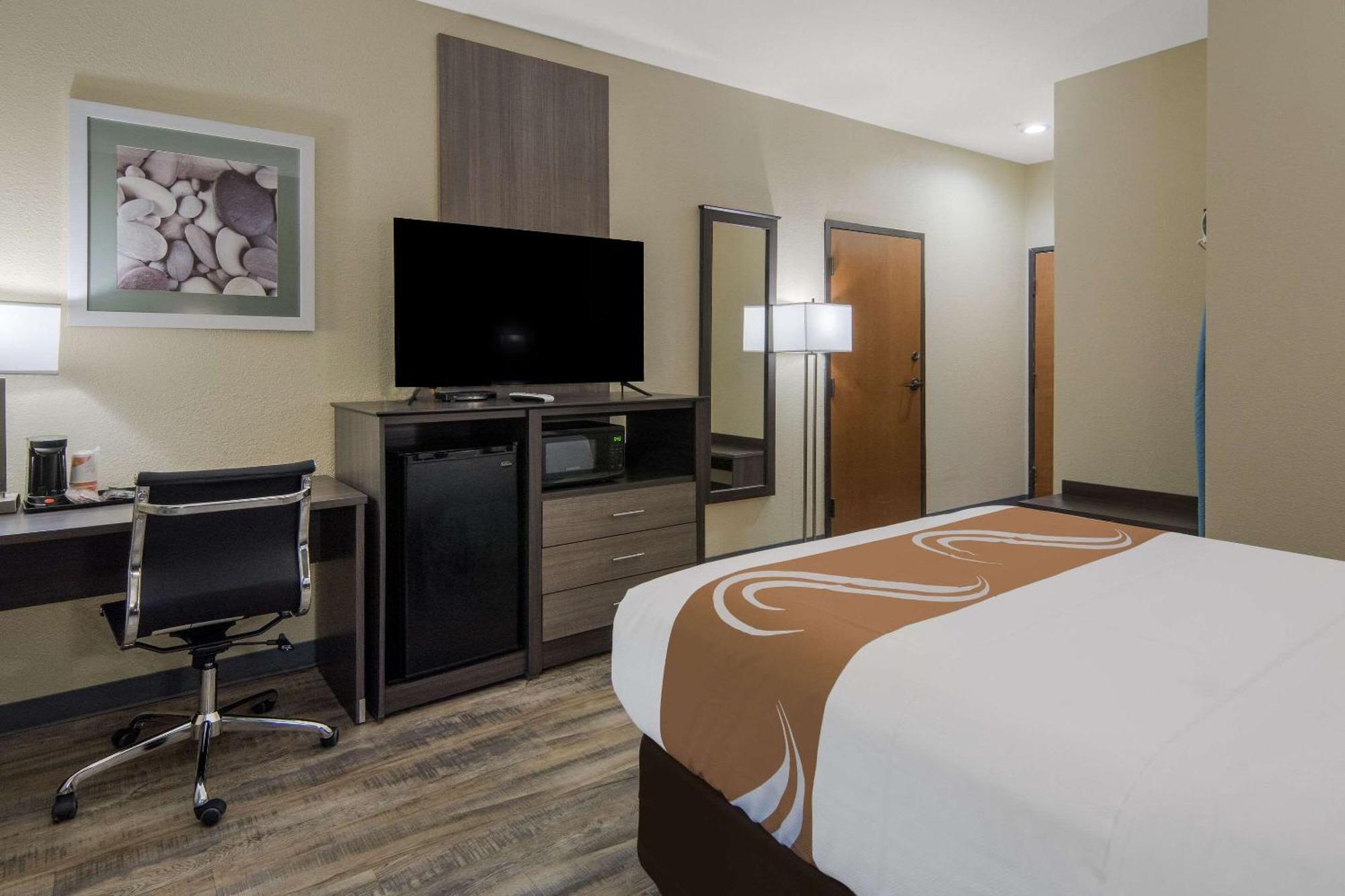 Quality Inn & Suites Roanoke - Fort Worth North Eksteriør bilde